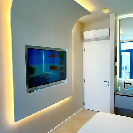 Santorini Village, Drymades, * Dhërmi