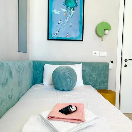 Santorini Village, Drymades, Dhërmi