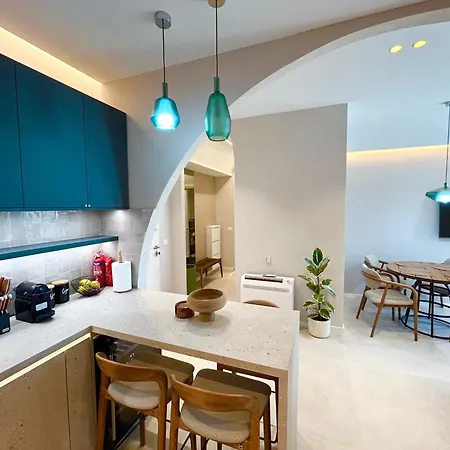 Santorini Village, Drymades, Dhërmi