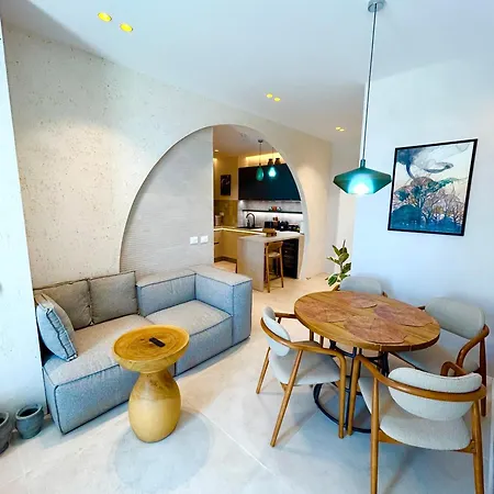 Apartamento Santorini Village, Drymades,