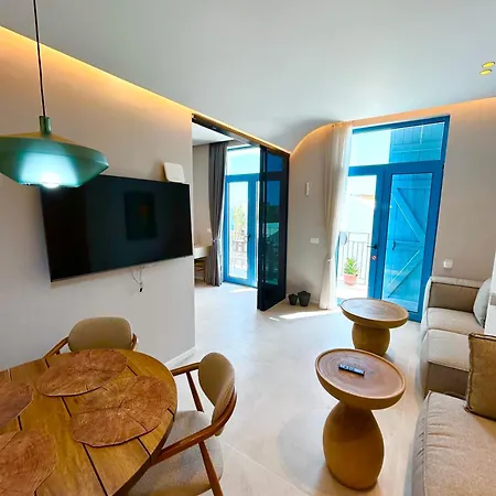 Apartamento Santorini Village, Drymades, *