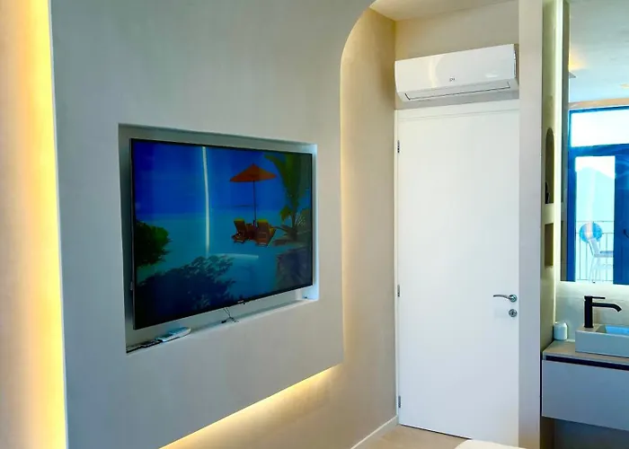 Santorini Village, Drymades, * Dhërmi