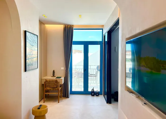 Santorini Village, Drymades, Appartamento Dhërmi